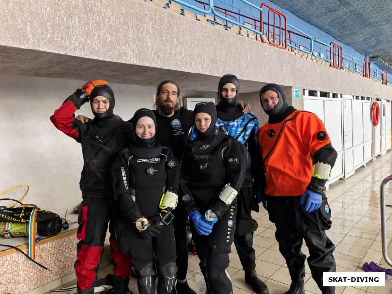 Россыпь драгоценных камней технического дайвинга
