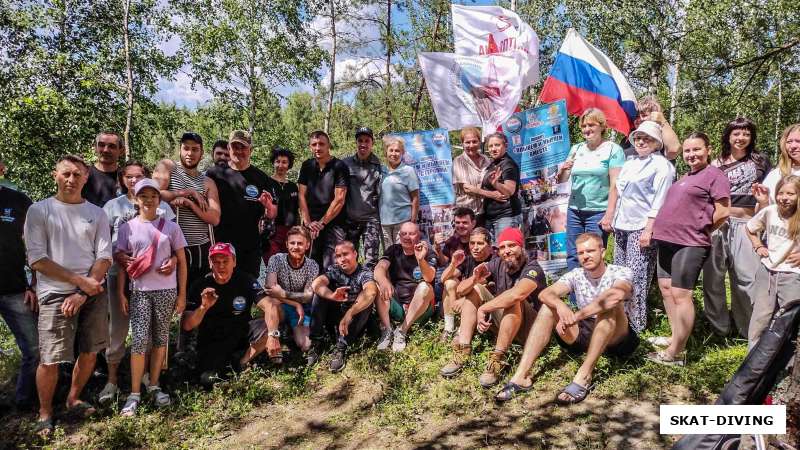Ночной дайв в день летнего солнцестояния и скромная такая компания