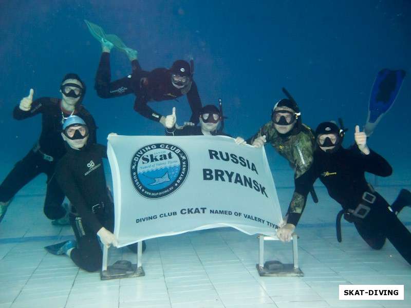 Поздравим крайнюю группу подводных охотников в этом сезоне, защитивших свой статус в бассейне!