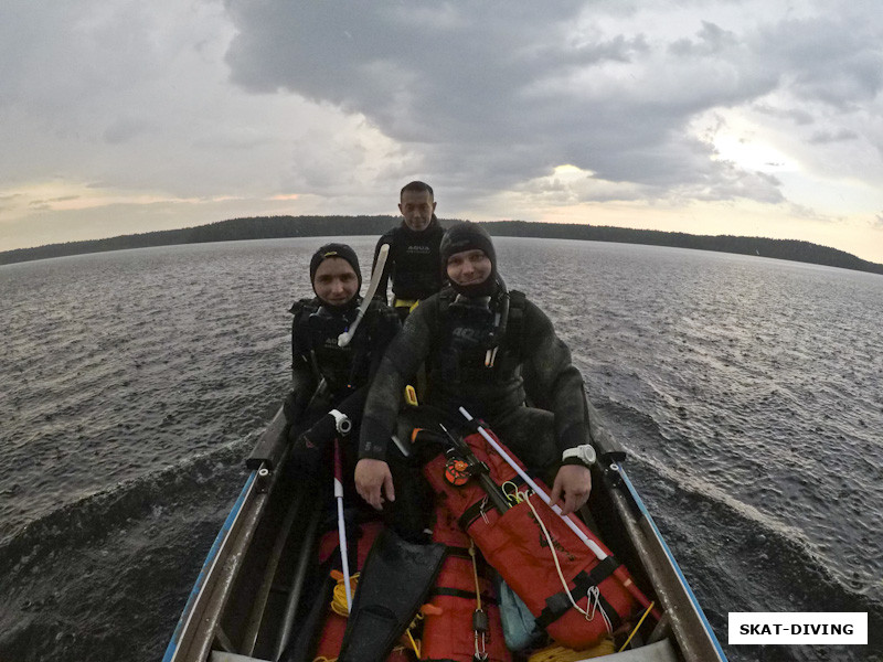 Дога Андрей, Ким Андрей, Изотко Артем, заброска на лодке под противоположный берег