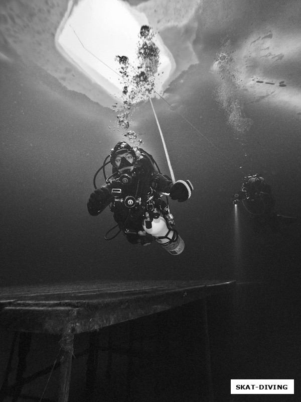 Бурмистрова Анастасия, свет от майн под водой такой яркий, что камера сходит с ума
