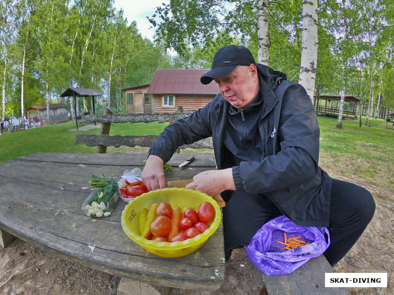 Надуваев Сергей, помогает готовить шурпу от подвохов