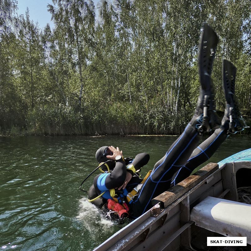 Ковзиков Дмитрий, заезд был недолгим, через 2.5 секунды ковбой оказался в воде