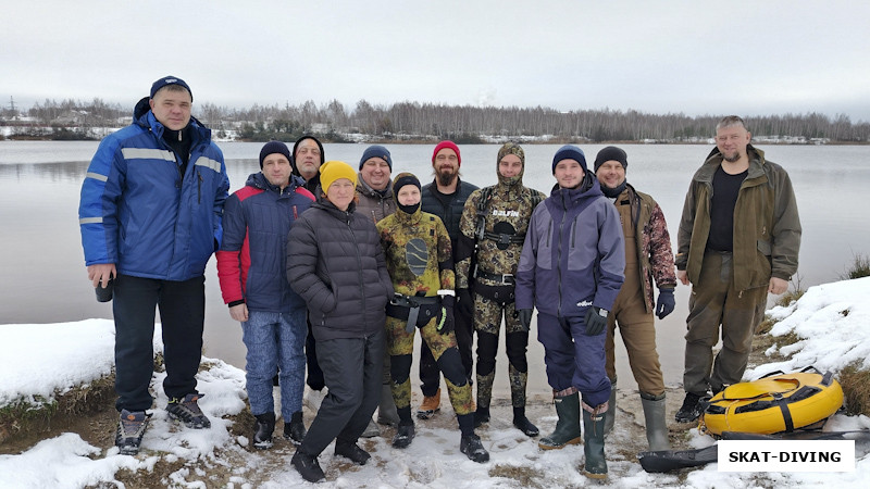 Филиппов Алексей, Цилиакус Дан, Мармылев Александр, Матвеева Ольга, Филиппов Родион, Филиппова Людмила, Палехин Владислав, Федорук Дмитрий, Леонов Дмитрий, Шукста Игорь, а вы тоже ныряли в ледяную воду в воскресенье, 24 ноября 2024 года?