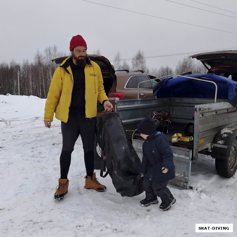 Романов Артем, Романов Павел, растет помощник