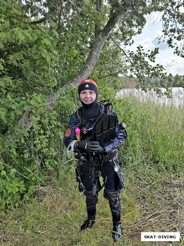 Морева Анна, по выходу со своего первого погружения в озеро Долгое