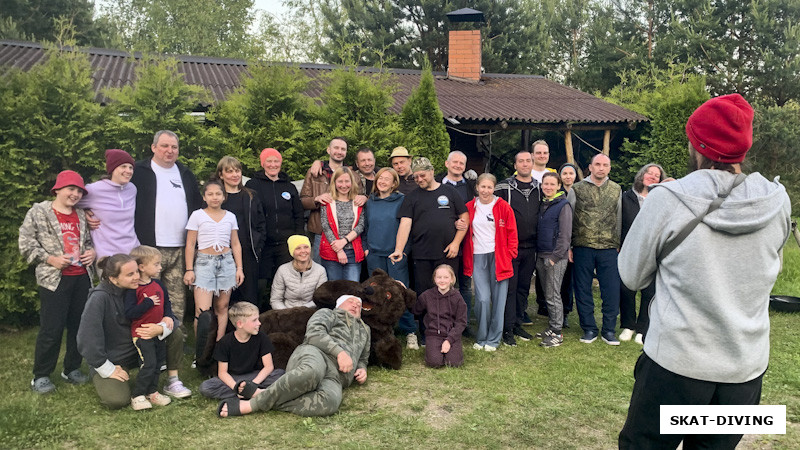 Филиппов Константин, Филиппова Людмила, Филиппов Родион, Романова Софья, Романов Павел, Куриленко Варвара, Куриленко Светлана, Тюрин Даниил, Матвеева Ольга, Морева Анна, Мармылев Александр, Тюрин Юрий, Тюрина Анастасия, Азаркин Юрий, Кузина Елена, Леонов Дмитрий, Врацкий Сергей, Вавильченкова Злата, Перешивко Дмитрий, Полякова Елена, Кульбаков Максим, Вологина Надежда, Палехин Владислав, Палехина Полина, Кондратьев Павел, Таланина Валентина, как вы мне дороги, пальцы в кровь...