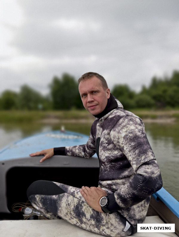 Пасконный Илья, помог найти и забуить экскаватор для дайверов