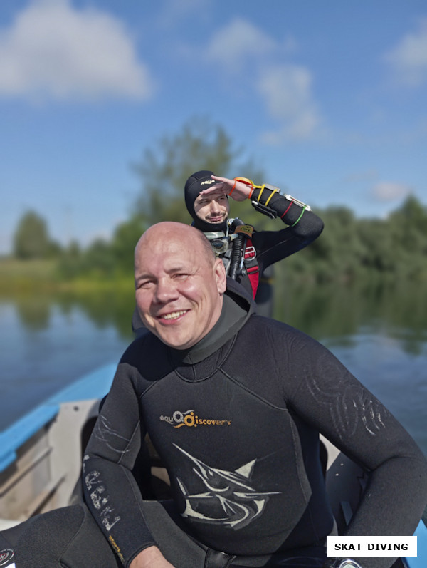 Петрухин Дмитрий, Тюрин Юрий, богатыри с картины ушли нырять, только один все ищет супостатов на горизонте