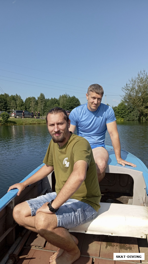 Ветров Евгений, Куськин Игорь, на сей раз брифинг был прямо на воде в лодке