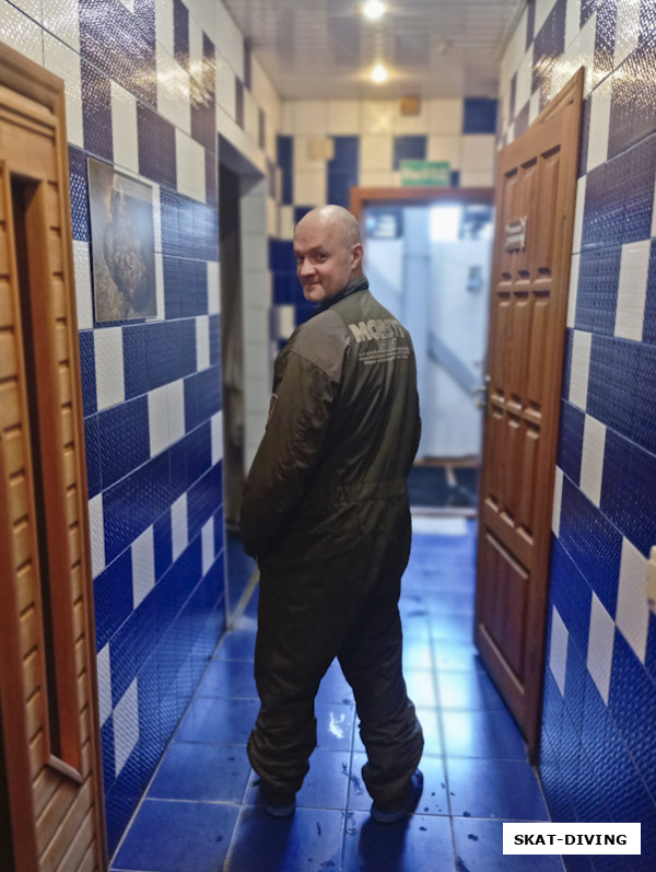 Миронов Андрей, примерка поддев перед выездом в клубе
