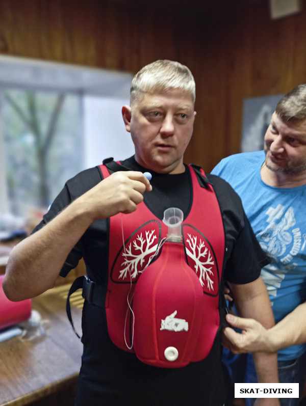 Шукста Игорь, Аксенов Иван, "Все просто, глотаешь шарик, а я хлестким ударом выбиваю его из тебя"