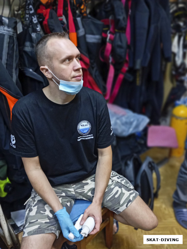 Пасконный Илья, нужно быть внимательным, неизвестно, что и кто примотает к тебе в следующую секунду на семинаре