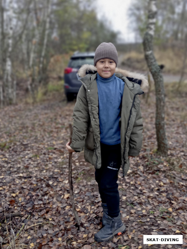 Леонов Иван, в детстве палка у нас в руках для игр, в старости - по нужде!