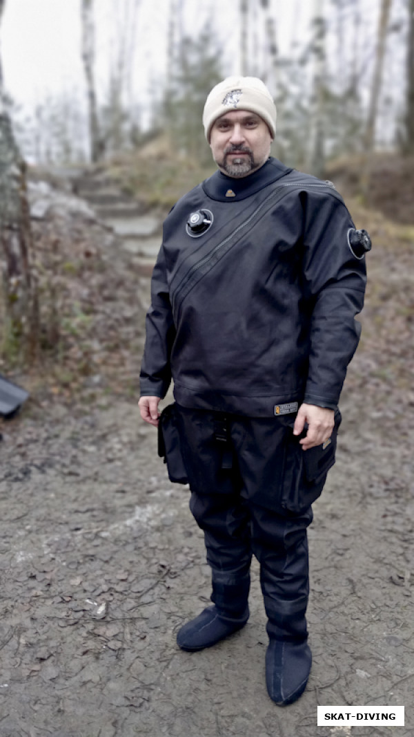 Зюков Роман, нет Роман, костюмчик не велик, от года к году он будет сидеть все плотнее и плотнее, ведь одеваться придется все теплее и теплее