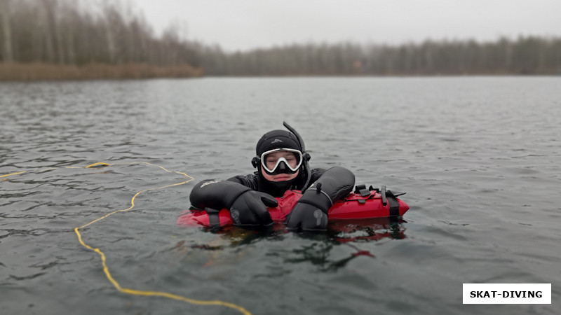 Попов Андрей, еще летом не мог и представить, что родители отправят его в 5-ти градусную воду в декабре