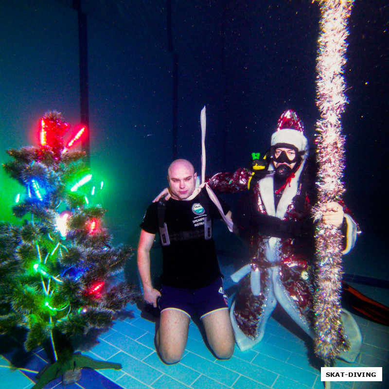 Изотко Артем, Тюрин Руслан, сомнительный образ с этим шарфиком