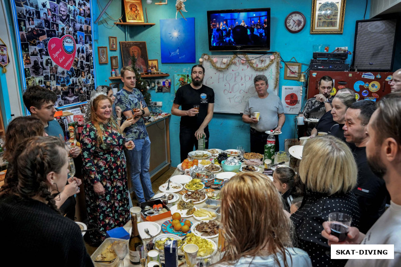 Первый тост традиционно за людей, что сегодня с нами уже нет, но без которых история клуба СКАТ не мыслима!