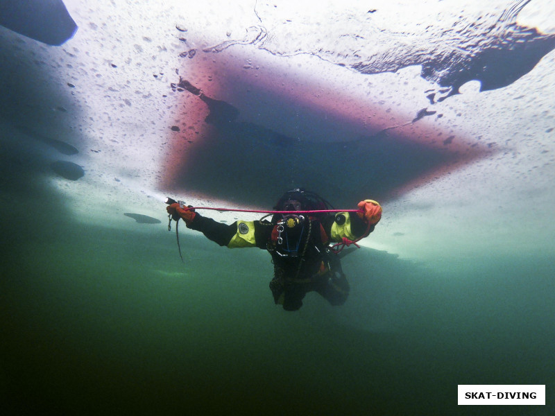 Федорук Дмитрий, под домиком для переодевания