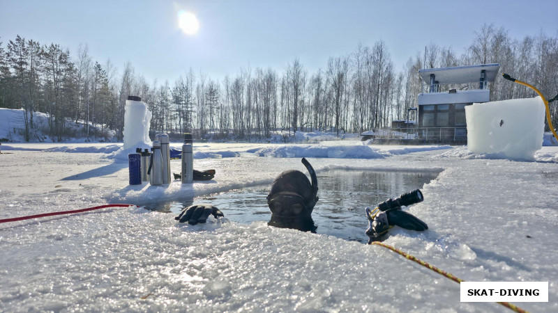 Филиппова Людмила, в итоге до реальной нырялки в этот день добрался только один представитель фридайверов