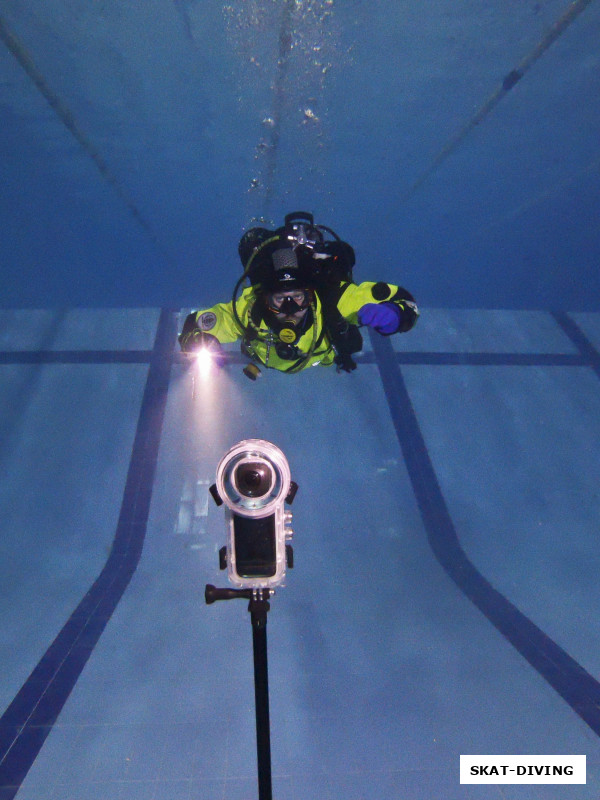 Ветров Евгений, получается тебя и фотографируют и на видео снимают