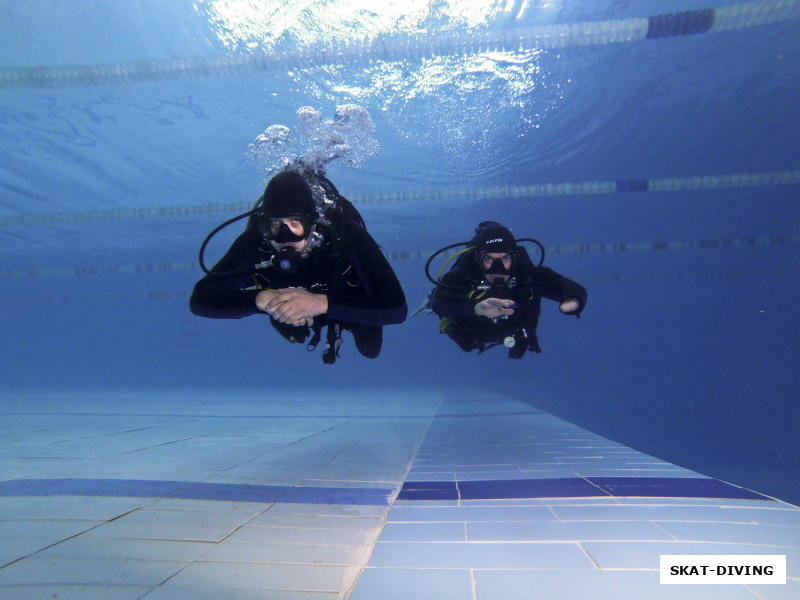 Сенченков Роман, Шевченко Андрей, проходя над мелкой частью нужно стараться держаться как можно ближе ко дну, для лучшей плавучести и пущей безопасности купальщиков неверху