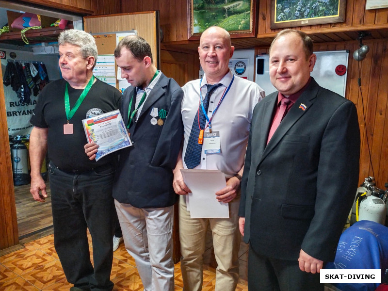 Парфенов Николай, Федоров Иван, Барковский Сергей, мало кто ушел в тот день без награды или хотя бы грамоты