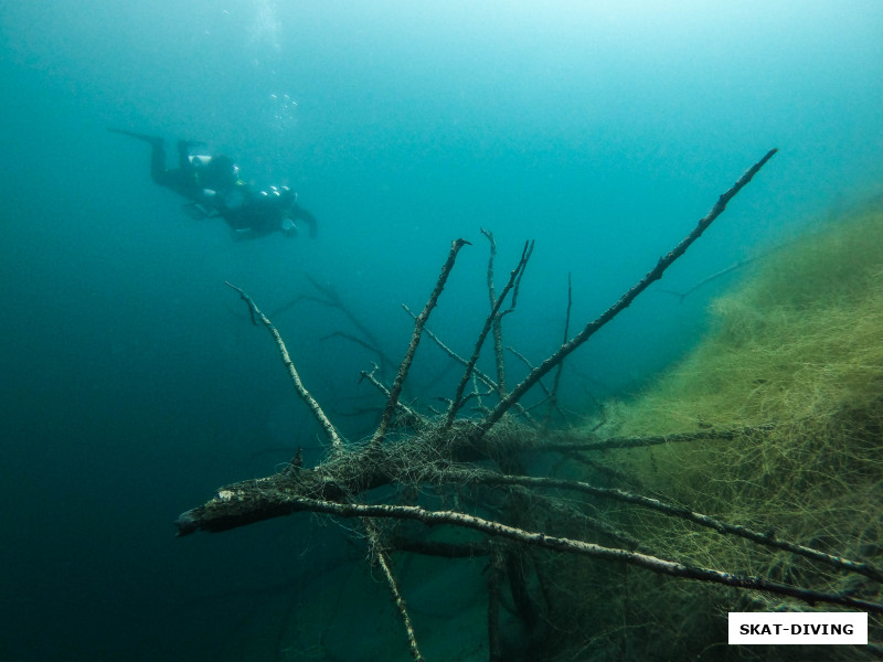 Когда ныряешь глубоко невольно проводишь много времени на малой глубине во время декомпрессии