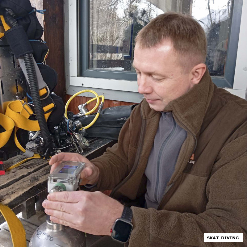 Азаркин Юрий, любишь нырять, люби и газы проверять