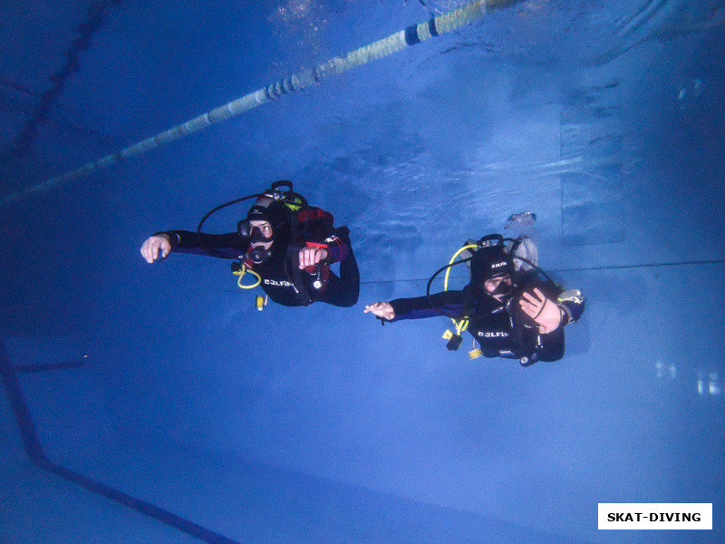 Кульбаков Максим, Розинкевич Игорь, зеркало на руке позволяет лучше контролировать напарника в момент поворотов