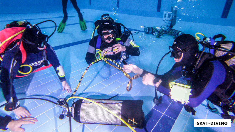 Вокрячко Сергей, быстро вставить, выдох - вдох, и бытро передать следующему