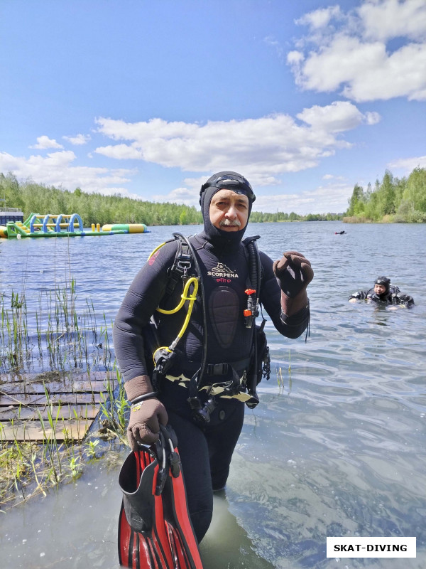 Кузьмин Станислав, перед своим первым погружением в открытой воде