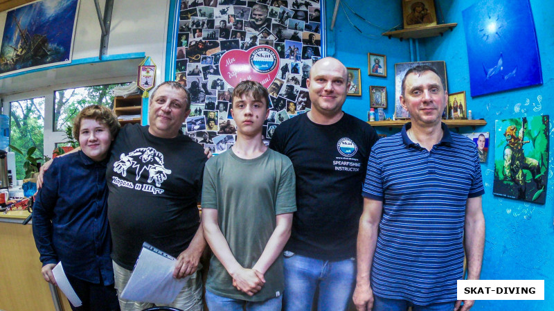 Попов Андрей, Карачевский Владимир, Дунаев Семен, Изотко Артем, Дупин Леонид, все с запасом сдали теоретическую часть экзамена