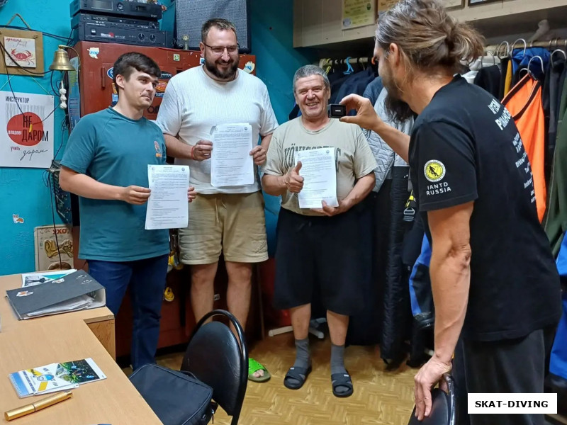 Вокрячко Сергей, Волуев Олег, Парфенов Николай, Романов Артем, что же, экзамен в бассейне позади, но самое сложное еще впереди...