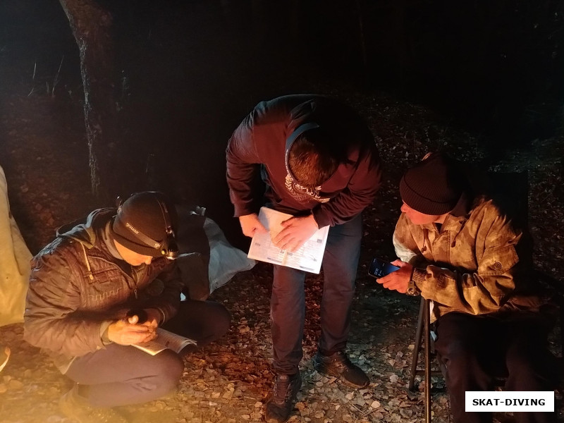 Вот что за дайверов мы воспитали, кромешная ночь, а они логбуки заполняют