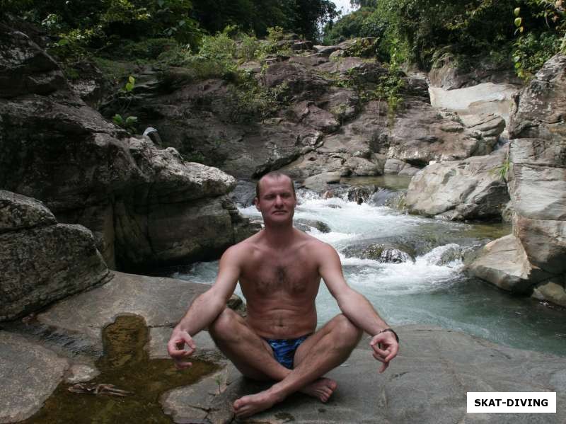Юрков Юрий, у подножия водопада можно было медитировать
