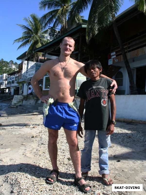 Местные филиппинцы совсем не большие люди