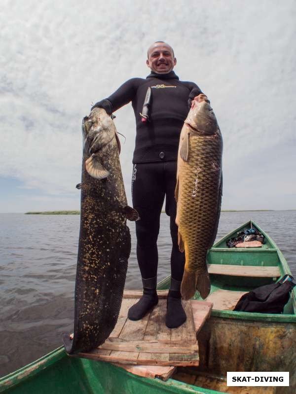 Ильюшин Дмитрий, вообще рыбы добывалось не много, приходилось долго плавать, чтобы выбрать достойный названия турнира экземпляр