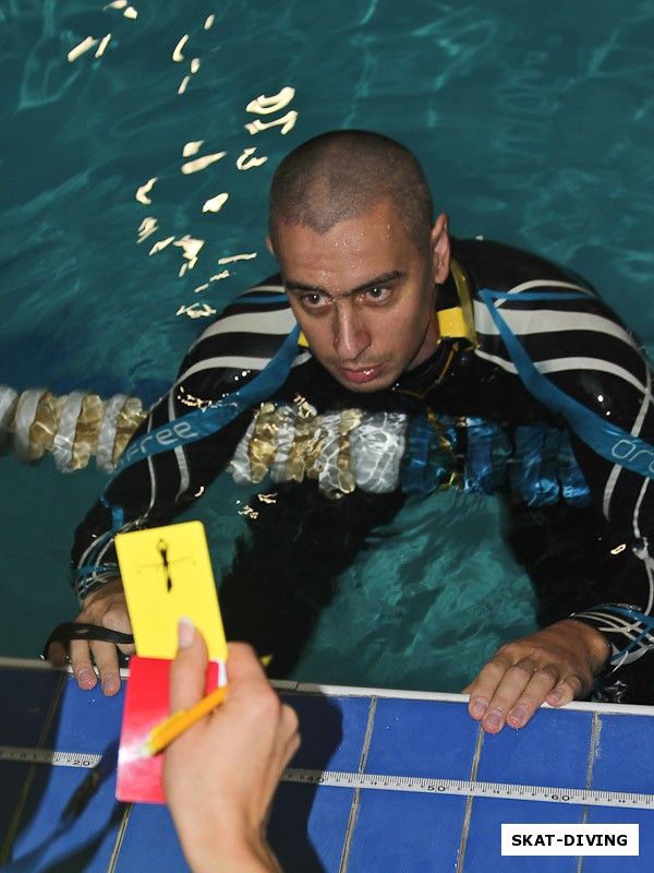 Махов Анатолий, 87 метров в динамике без ласт, желтая карточка и только четвертый результат дня