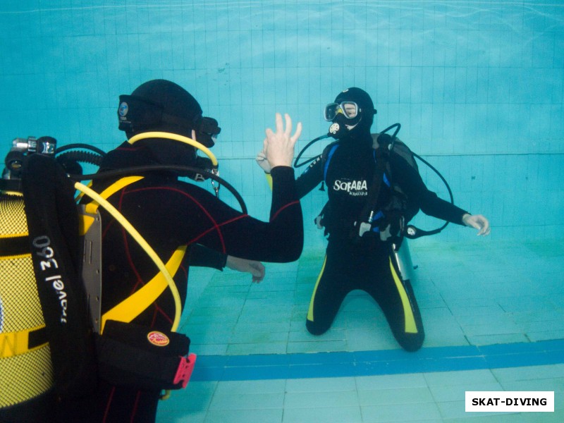 Кирюхин Роман, Астафьева Валерия, первый опыт дыхания под водой дается легко...