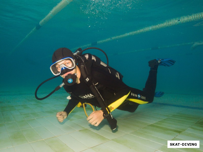 Трошин Максим, первые движения под водой получаются очень легко, опыт спортивного плавания дает о себе знать!