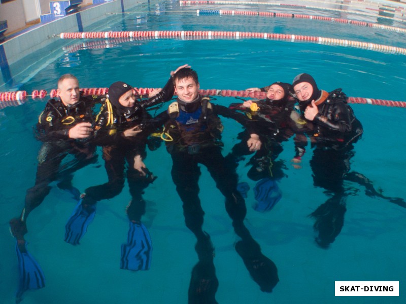Гуторов Роман, Коваль Ирина, Коваль Игнат, Коваль Захар, Барсуков Василий, команда дайверов готова к подводным испытаниям!