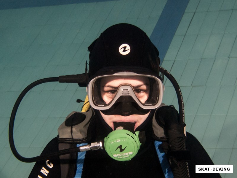 Андреенко Анастасия, именно глаза говорят инструктору о состоянии новичка под водой, в данном случае читается полное спокойствие