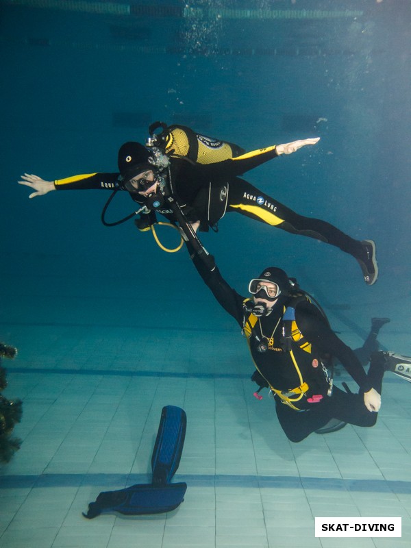 Матвеева Мария, Кирюхин Роман, да друзья, под водой разнообразие акробатических фигур безгранично