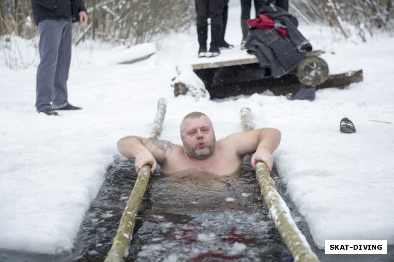 Казанцев Алексей, по пути на озеро твердо решил не купаться!