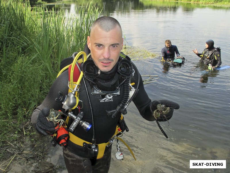 Бурносов Антон, после фото раки были благополучно отпущены в естественную среду