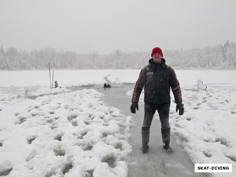 Шукста Игорь, огромное спасибо за умение делать фото, пока аппарат не залепило снегом. За заботу и техническую поддержку