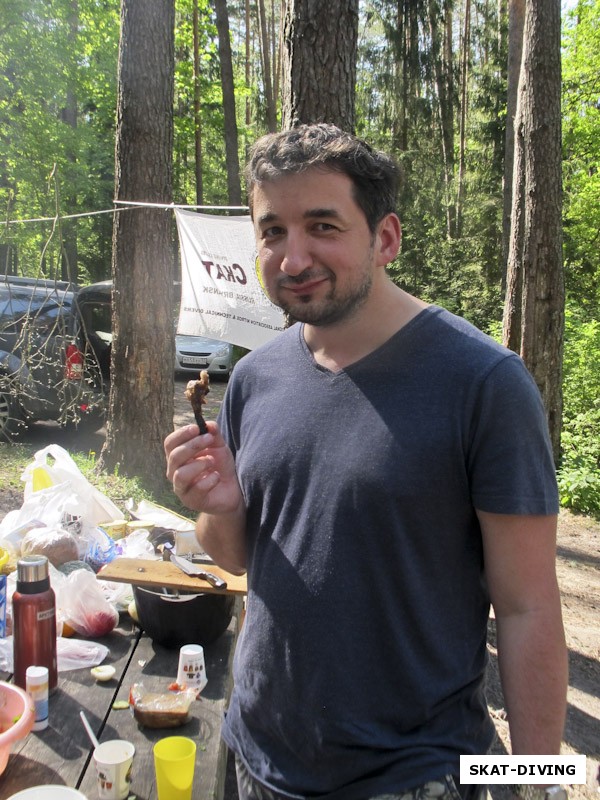 Ильин Алексей, новый знакомый клуба из Смоленска, немного проголодавшись с дороги