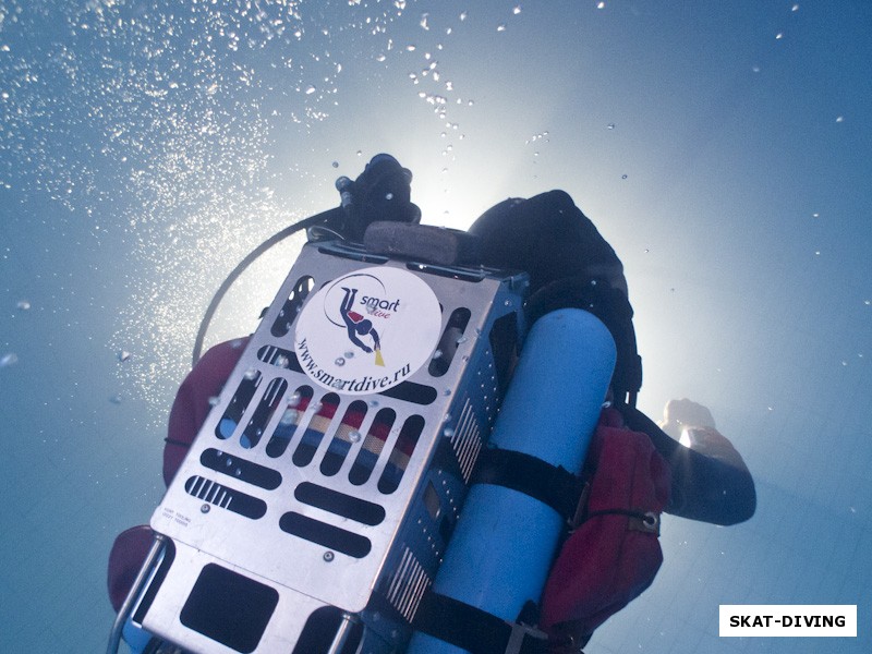 Спонсор отсутствия пузырьков под водой - компания «SMART DIVE»