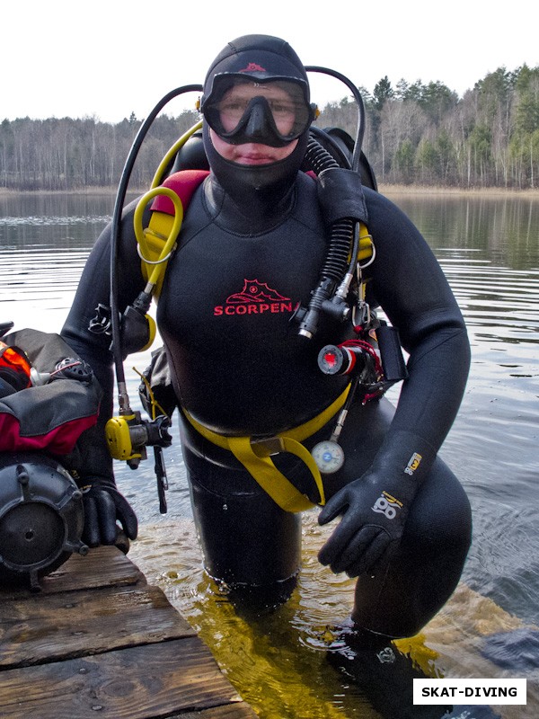 Черняков Дмитрий, вода от 4 до 9 градусов, костюм СКОРПЕНА толщиной 7мм